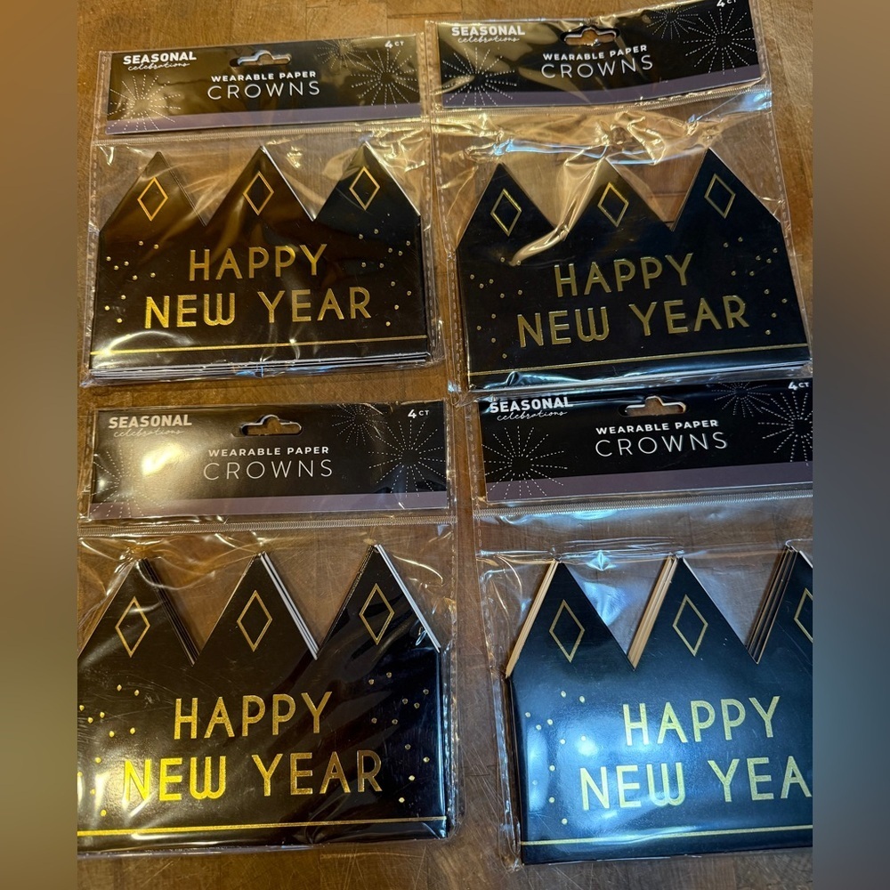 Wearable Paper Party Crowns Black & Gold Happy New Year Set of 16 NEW Hats